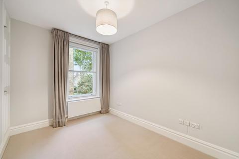 2 bedroom flat to rent, Sloane Square, London, SW1W