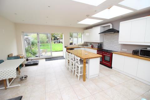 3 bedroom semi-detached house for sale, Ebbisham Road, Worcester Park KT4