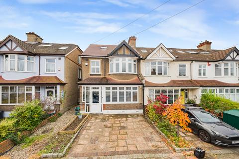 84 Eden Way, Beckenham, BR3 3DH