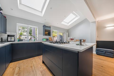 84 Eden Way, Beckenham, BR3 3DH