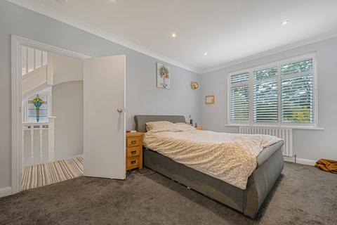 84 Eden Way, Beckenham, BR3 3DH
