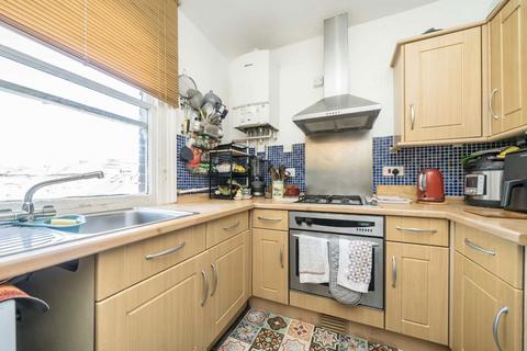 2 bedroom flat for sale, Peckham Rye, London SE22