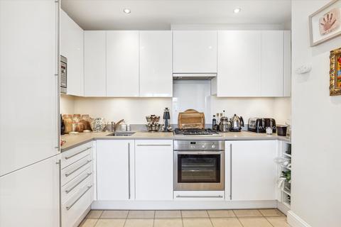 2 bedroom flat to rent, Cranley Gardens, South Kensington, London, SW7