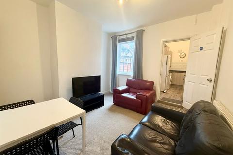 3 bedroom house share to rent, Elgin Street, Stoke-On-Trent ST4