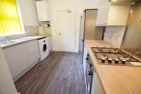 1 bedroom in a house share to rent, Leek Road, Joiners Square, Stoke-On-Trent ST1