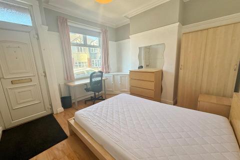 1 bedroom in a house share to rent, Lynam Street, Stoke-On-Trent ST4