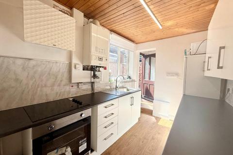 1 bedroom in a house share to rent, Lynam Street, Stoke-On-Trent ST4