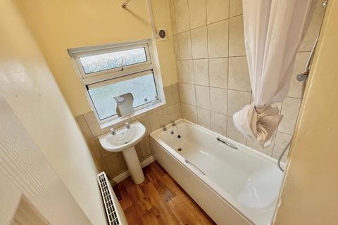 4 bedroom private hall to rent, Slaidburn Drive, Lancaster LA1