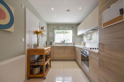 4 bedroom link detached house for sale, Smallbridge Road, Saffron Walden
