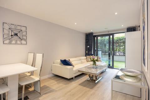 1 bedroom flat to rent, Avershaw House, 1 Chartfield Avenue, London
