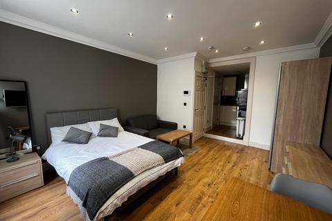 undefined, St. Leonards Gate, Lancaster LA1