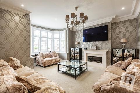 5 bedroom semi-detached house for sale, Deyncourt Gardens, Upminster, Essex, RM14