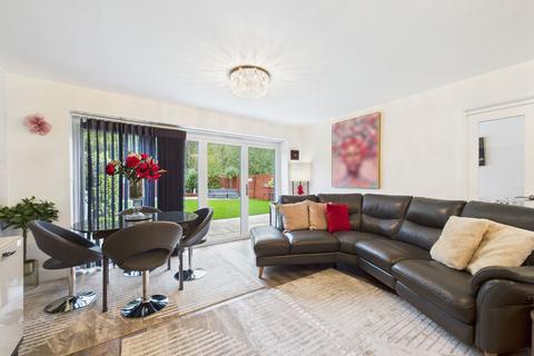 14 Frank Hornby Close, Maghull, Liverpool, L31 3AD