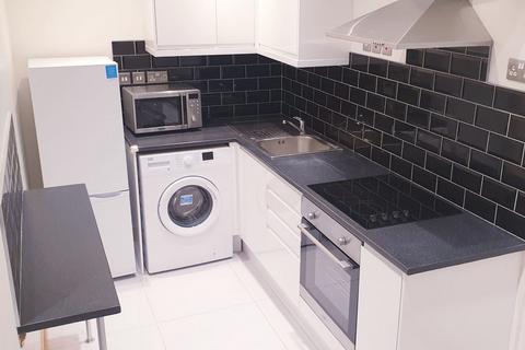 undefined, Mitcham CR4