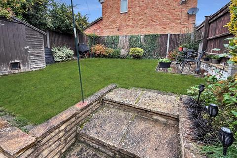 undefined, Dunstable, Bedfordshire LU6