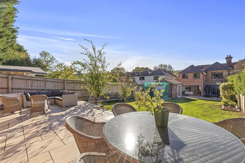 Regis, Valley Road, HP14 4 LW-21.jpg