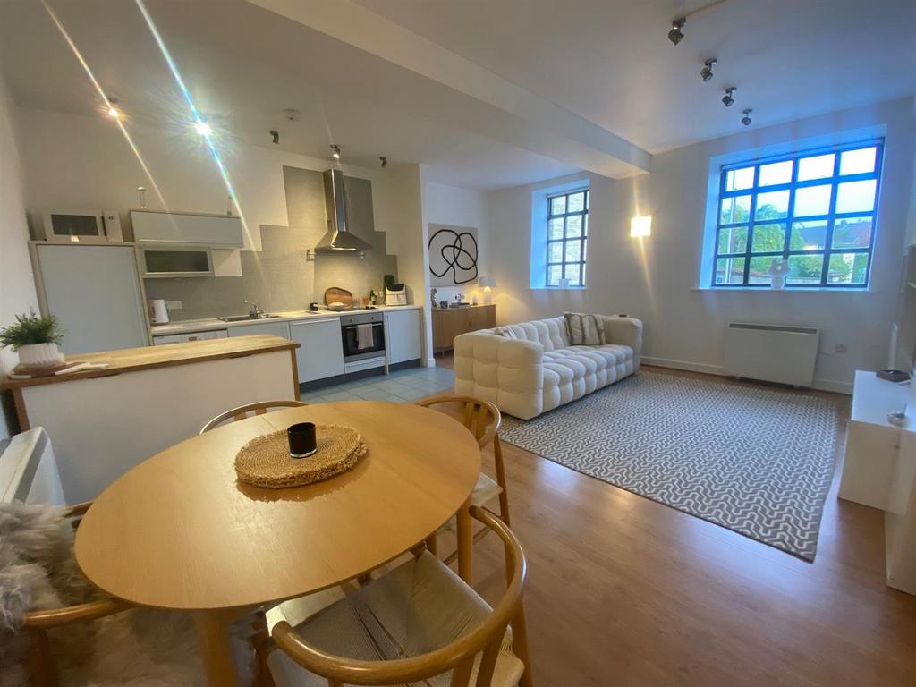 LOUNGE KITCHEN DINER.jpg