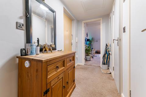 2 bedroom flat for sale, Locking Road, BS23