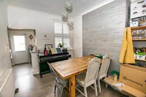 2 bedroom terraced house to rent, Bold Street, Hale, Altrincham, WA14
