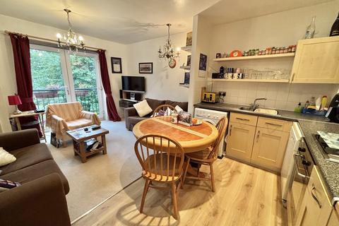 18 Garratt Square, Whetstone, Leicester, LE8 6JZ