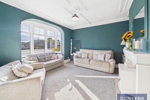5 bedroom semi-detached house for sale, Station Avenue, Filey, YO14 9AE
