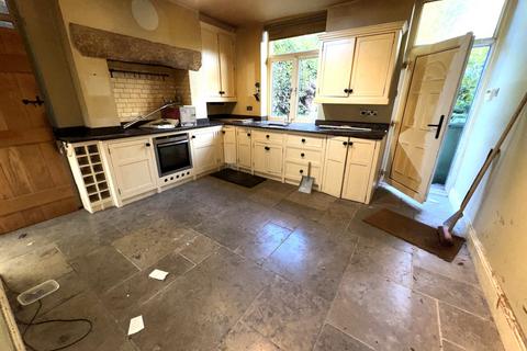 3 bedroom end of terrace house for sale, Fink Hill, Horsforth, Leeds, West Yorkshire, LS18