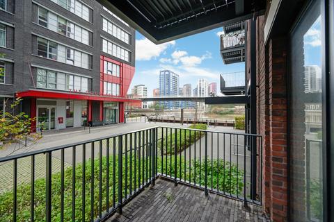 Studio for sale, Dulke House, Goodluck Hope Walk, E14