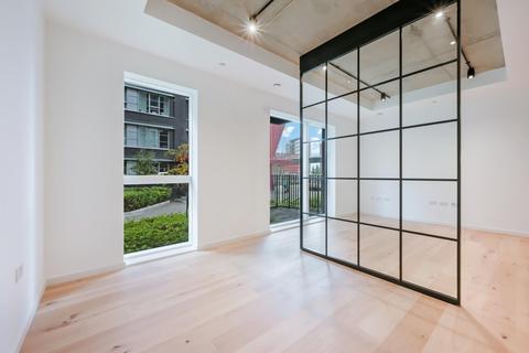 Studio for sale, Dulke House, Goodluck Hope Walk, E14