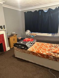 undefined, Spring Grove Crescent, Hounslow TW3