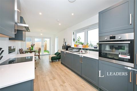 3 bedroom detached house to rent, Brigettine Square, CB1