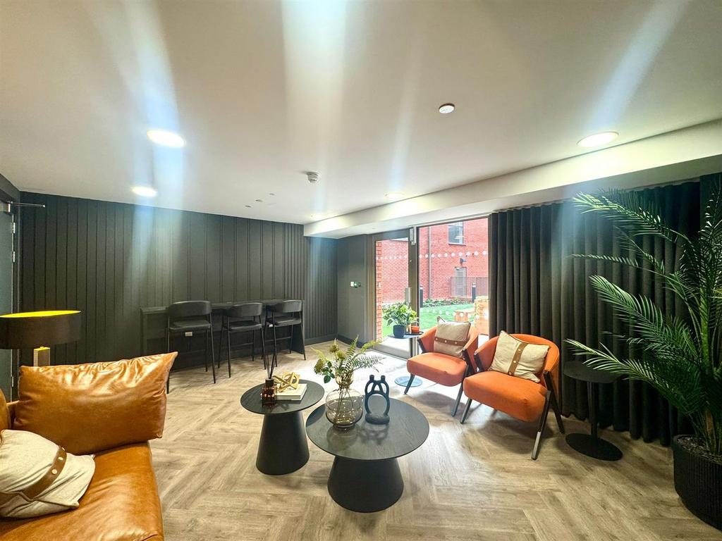 Residents lounge pic 1.jpeg