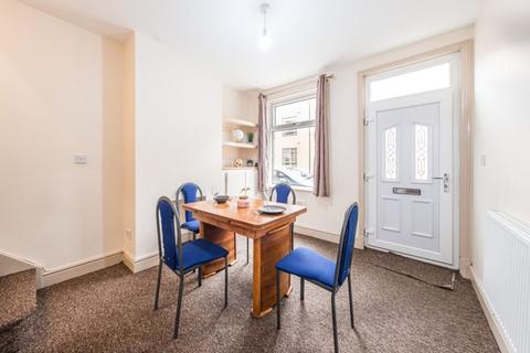 2 bedroom terraced house to rent, Leopold Road, Leicester LE2