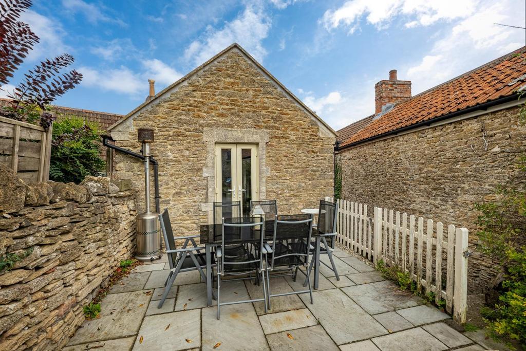 Rear Patio.jpg