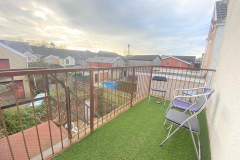 6 bedroom house to rent, King Edwards Road, Brynmill, Swansea