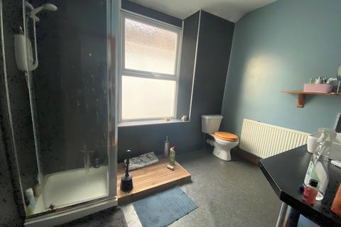 6 bedroom house to rent, King Edwards Road, Brynmill, Swansea