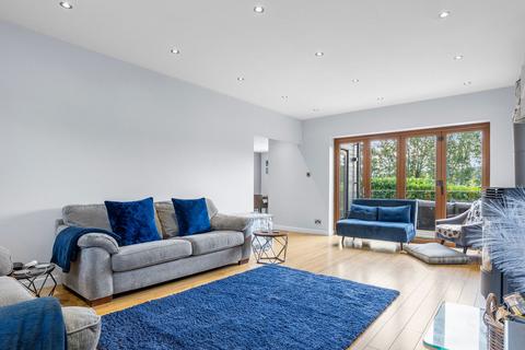 71 Chase Road, Loxley, Sheffield, S6 6RA