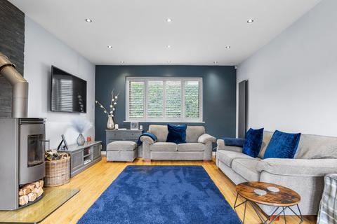 71 Chase Road, Loxley, Sheffield, S6 6RA