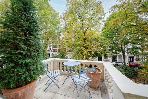 1 bedroom flat for sale, Queens Gardens, London, W2