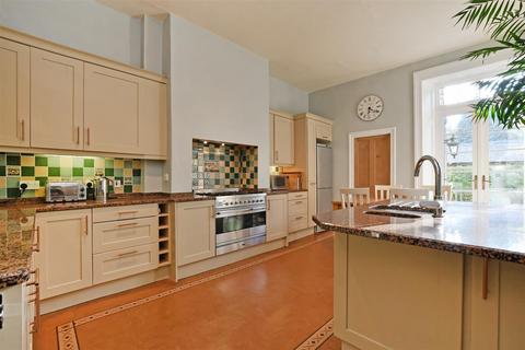 5 bedroom terraced house for sale, Wharncliffe Road, Broomhall S10