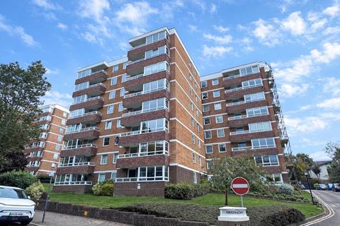 Preston Park Avenue, Brighton BN1