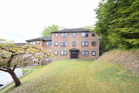 2 bedroom apartment to rent, High Beeches, Buckinghamshire HP12