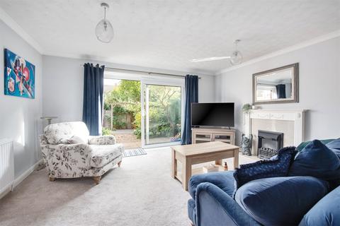 undefined, The Beeches, Guildford GU12