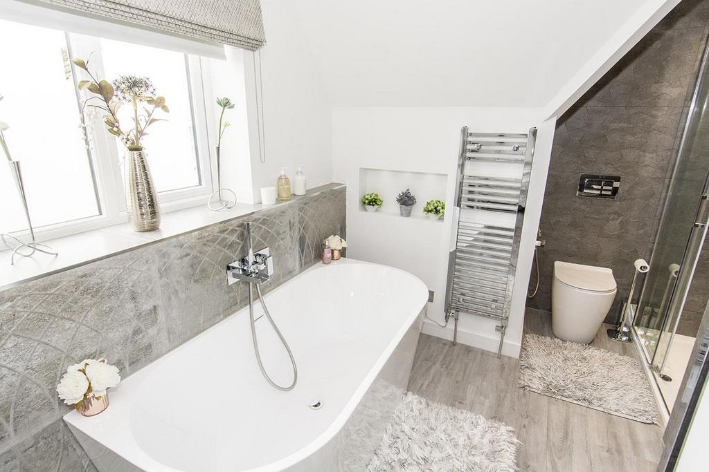 Master En-Suite