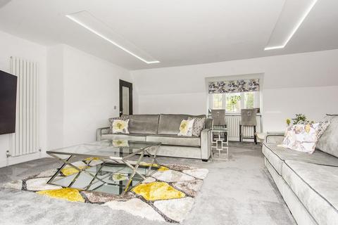 2 bedroom apartment for sale, Church Street, Cottingham