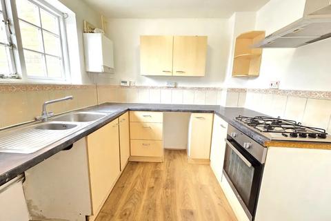 2 bedroom terraced house to rent, Nickelby Close, London SE28