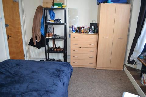 4 bedroom flat to rent, 500a Bristol Road, B29 6BD