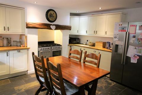 6 bedroom private hall to rent, Blades Street, Lancaster LA1