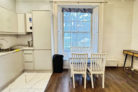 2 bedroom flat to rent, Shooters Hill Road, London SE3