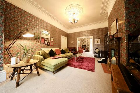 4 bedroom house for sale, Victoria Avenue, Hull