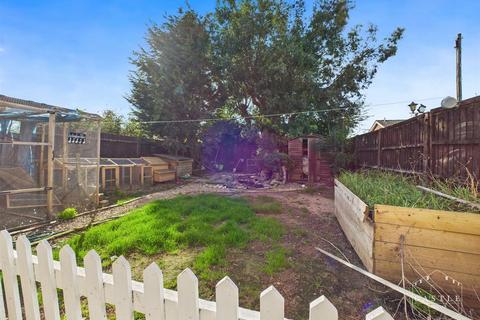 undefined, Hamilton Close, Hinckley